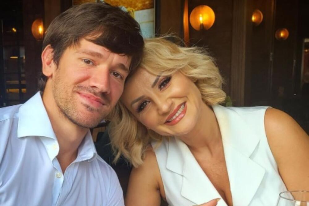 "VOLIM TE ZAUVEK"! Goca Tržan uputila dirljive reči Raši, imaju povoda za sreću, to je LJUBAV!