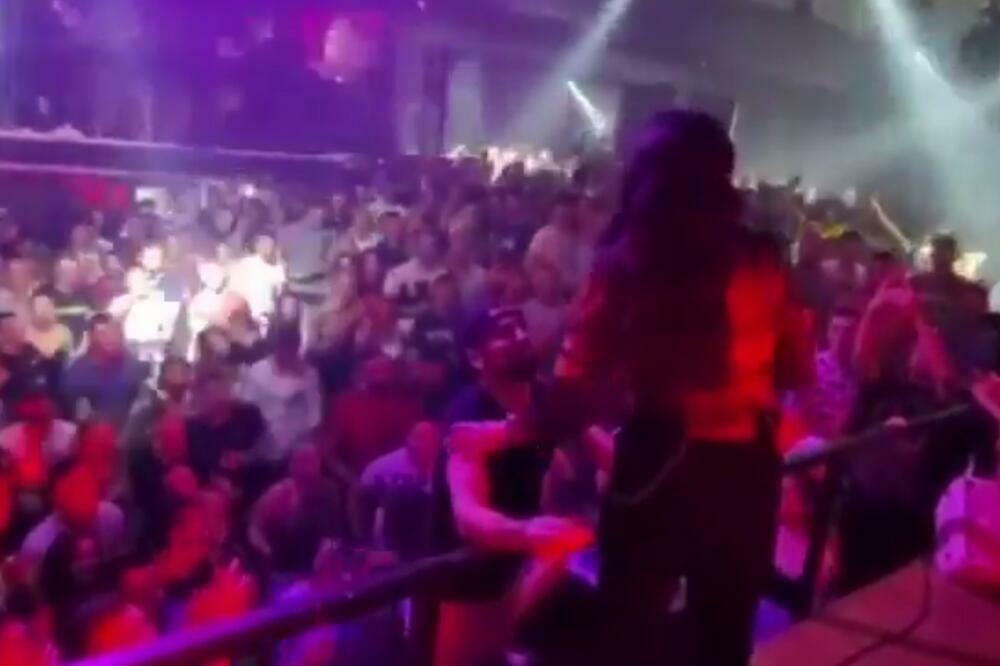 TANJA SAVIĆ ZAPROŠENA! Zaljubio se u nju na PRVI POGLED, a onda je ona dala ŠOK ODGOVOR! (VIDEO)