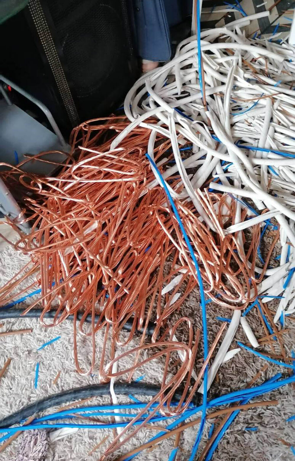 Bakarni kabal, Bakar