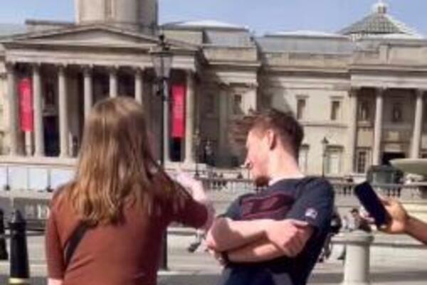 BRUTALNO NASRNULA NA DEČKA ZBOG SRAMNE IZJAVE: Snimak obišao ceo Internet! (VIDEO)