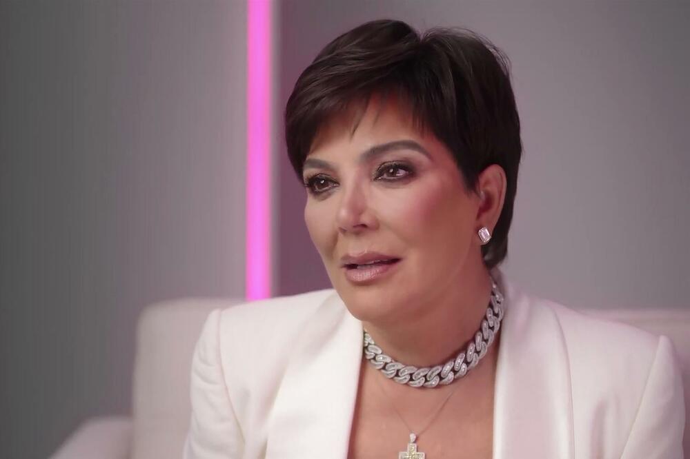 SAOPŠTILA DA IMA TUMOR I ZABRINULA SVE LJUDE: Evo kako su njene ĆERKE reagovale na ovu vest