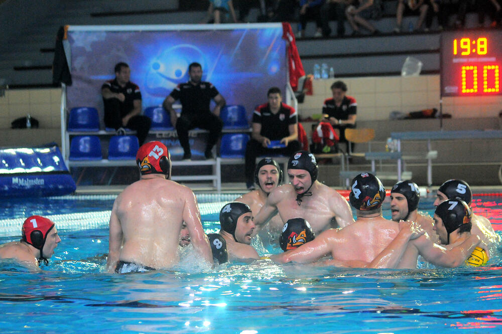 Liga šampiona: BARSELONETA POTOPILA RADNIČKI!