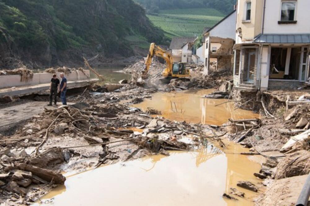 U POPLAVAMA U NEMAČKOJ stradale dve osobe sa Kosova