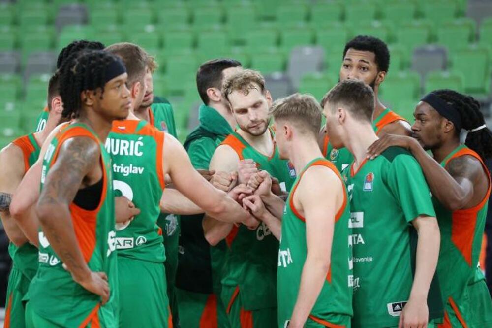 CEDEVITA DOBILA IZUBLJENU UTAKMICU: Gosti iz Ljubljane utišali halu Dražen Petrović, Cibona nastavila niz poraza!