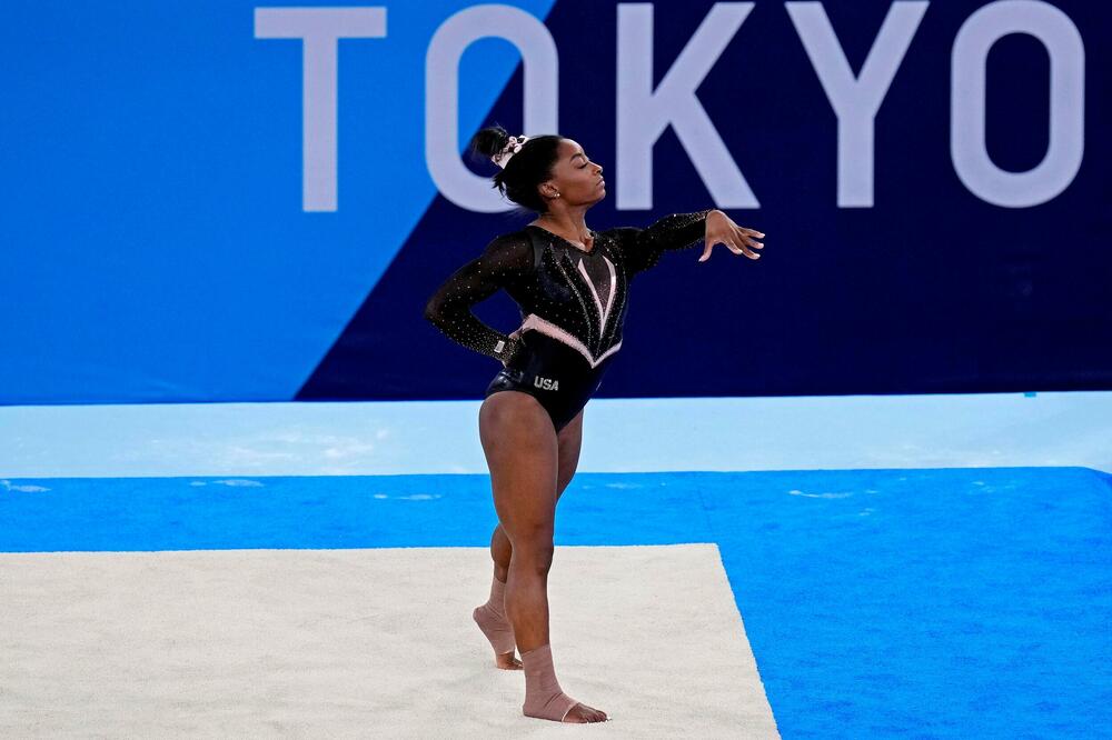 NOVI ŠOK NA OLIMPIJADI: Iz daljeg takmičenja se povukla najbolja gimnastičarka!