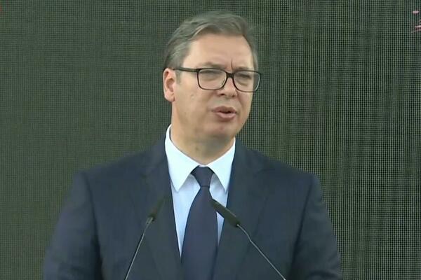 VUČIĆ OSTAO BEZ KOMENTARA NA SITUACIJU U BIH: Izetbegović rekao da Srbi ne bojkotuju institucije, već hoće na ODMOR