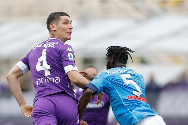 MILENKOVIĆ NA RASKRSNICI: Postoji mogućnost da ga u Fiorentini zameni drugi srpski fudbaler