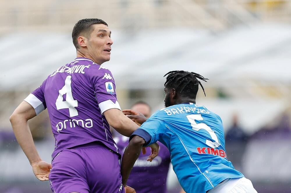 MILENKOVIĆ NA RASKRSNICI: Postoji mogućnost da ga u Fiorentini zameni drugi srpski fudbaler