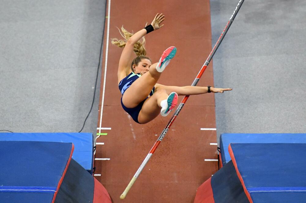 POZNATA SPORTISTKINJA ZAVRŠILA NA SAJTU ZA ODRASLE: Posle ŠOKA se oglasila i rekla "KAD, AKO NE SAD" (FOTO)