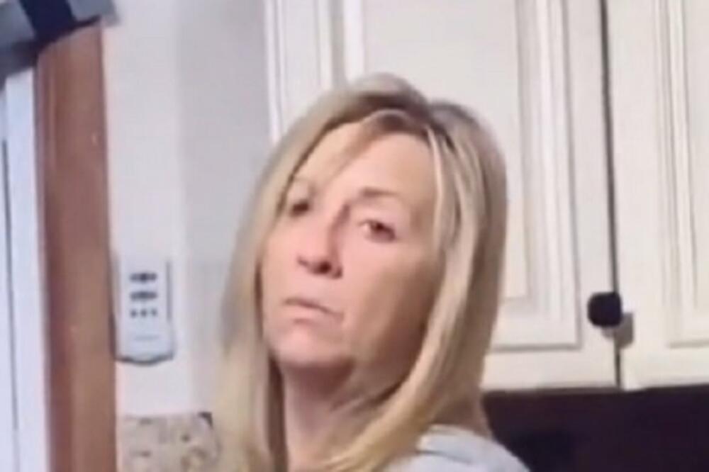 UPALA JE SINU U KUPATILO DOK SE TUŠIRAO: Njegova reakcija je šokirala! (FOTO)