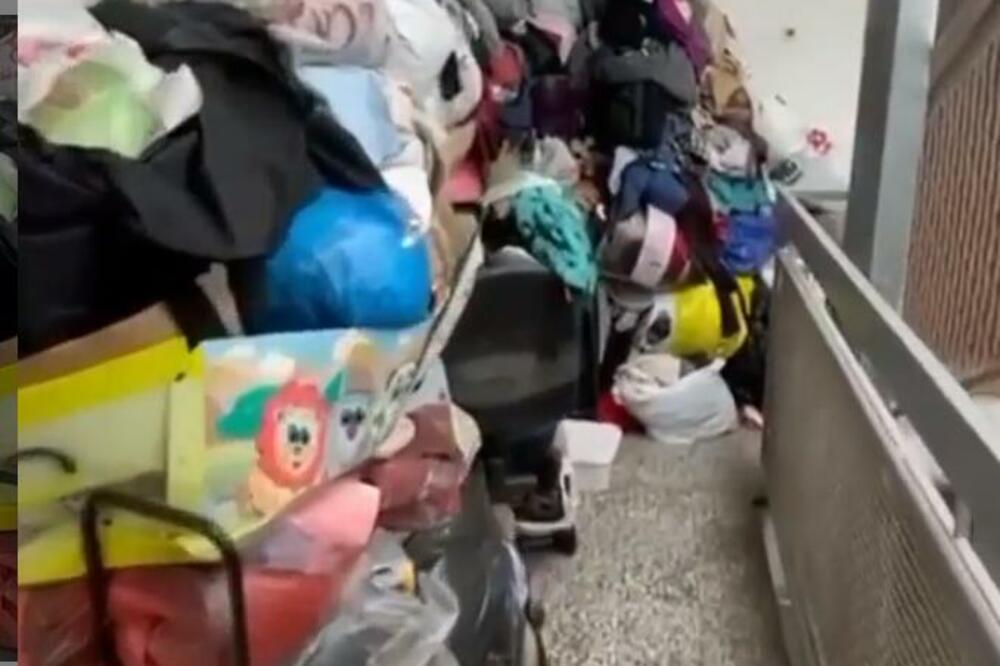 ODVRATNO: Stanari zgrade u Rakovici bore se sa VELIKIM PROBLEMOM, DA LI JE MOGUĆE DA ĆENA OVO RADI?