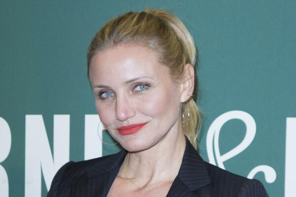 POZNATA GLUMICA JE U 47. GODINI RODILA DIVNU DEVOJČICU I NESTALA ODJEDNOM: Pogledajte kako danas izgleda! (FOTO)