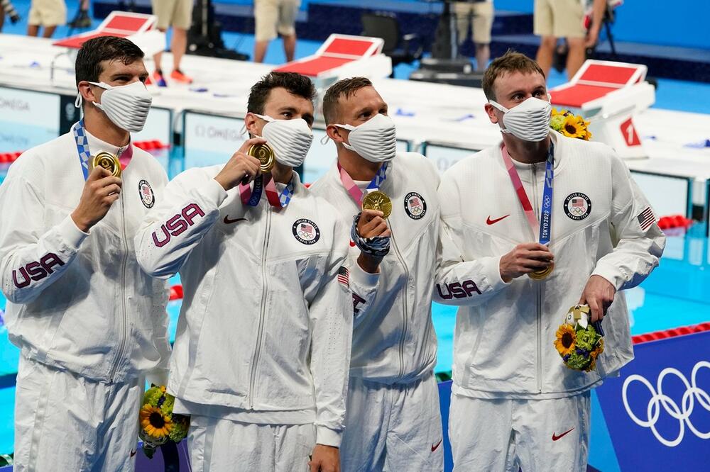 NEMA BRŽIH: Amerikanci do zlata u štafeti!