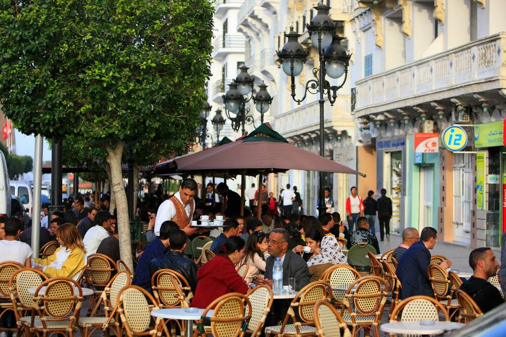 PETROVIĆIMA OTELI ĆERKU NA LETOVANJU U TUNISU: Danima je slikali i čekali trenutak nepažnje, OTAC OPISAO SVE