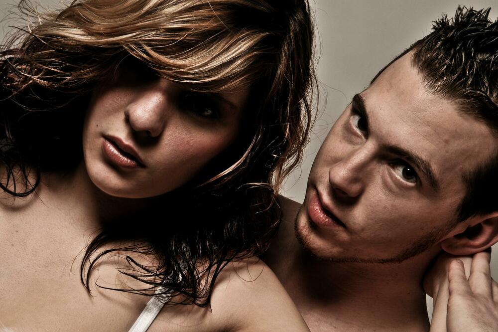 PREPOZNAJTE NEVERSTVO NA VREME: Ovih 6 znakova sve govore, vreme je da ih dobro OSLUŠNETE