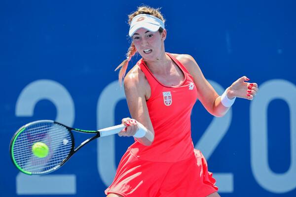 BEZ PROMENA NA RANG LISTI: Nina Stojanović jedina Srpkinja u Top 100, BARTI ubedljivo prva!