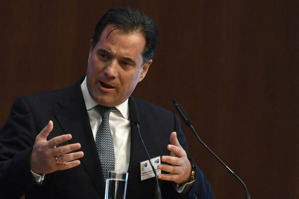 GRČKI MINISTAR ZA INVESTICIJE POZITIVAN NA KORONA VIRUS: Sinoć imao groznicu