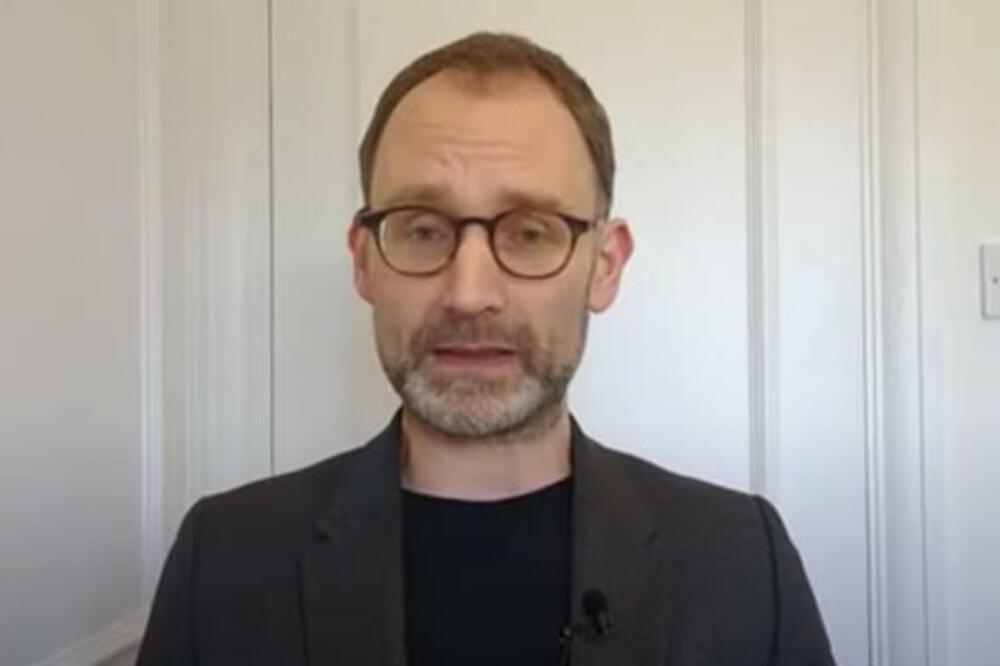 PANDEMIJA JE GOTOVA U OKTOBRU! Šokantna najava profesora koji ima nadimak LOCKDOWN!