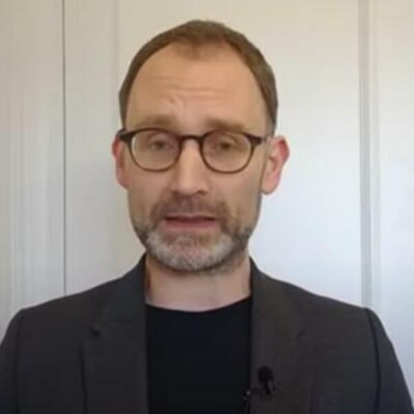 PANDEMIJA JE GOTOVA U OKTOBRU! Šokantna najava profesora koji ima nadimak LOCKDOWN!