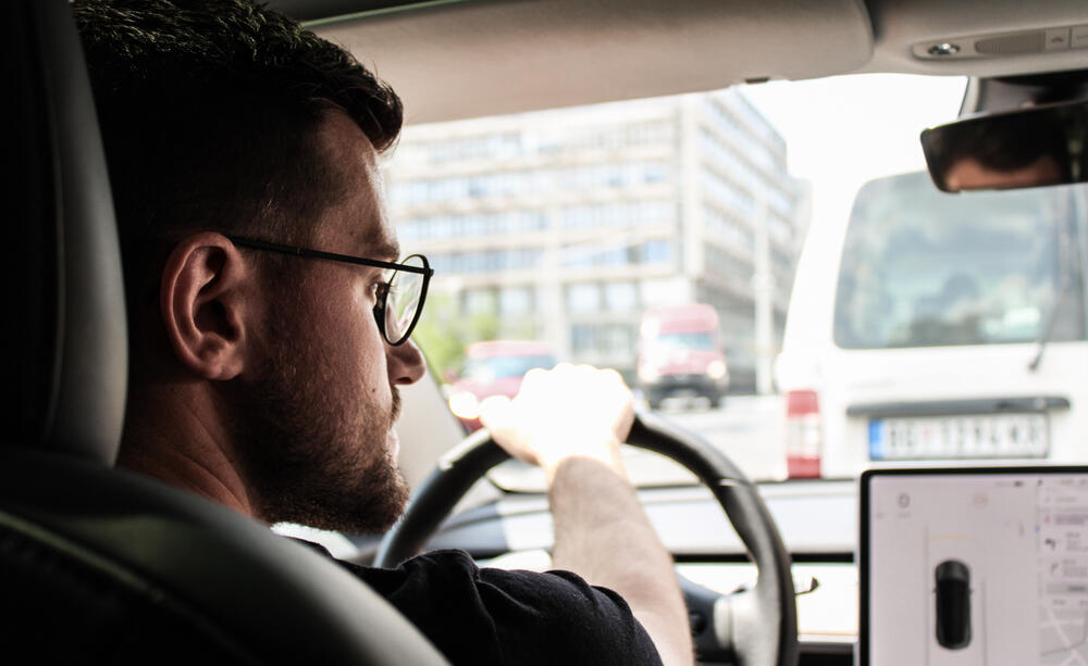 Amil Ćorović, Tesla