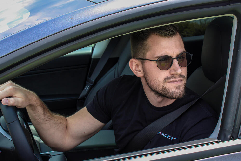 Amil Ćorović, Tesla