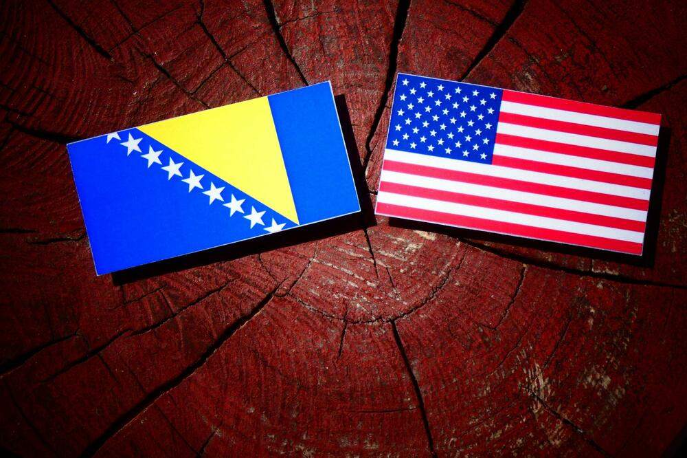 AMERIČKA AMBASADA IZNELA JASAN STAV: "SAD podržava mandat OHR i raduje se saradnji sa Šmitom"