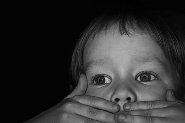BRITANSKA ISTRAGA POTVRDILA: Stotine dece zlostavljano u domovima širom Londona, okrutnost traje DECENIJAMA