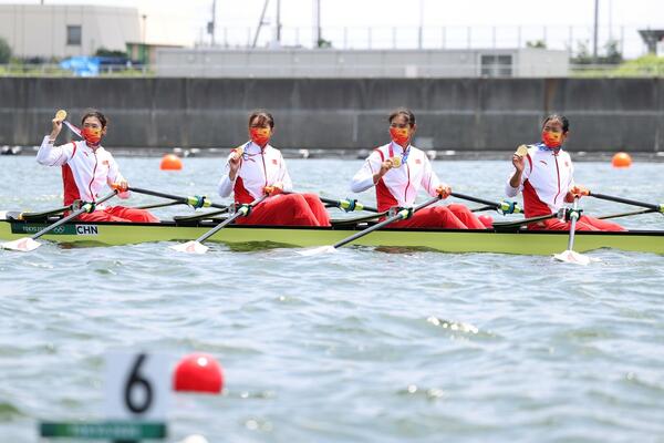 U ČEKANJU MAČKOVIĆA I VASIĆA: Kineski četverac oborio svetski rekord!