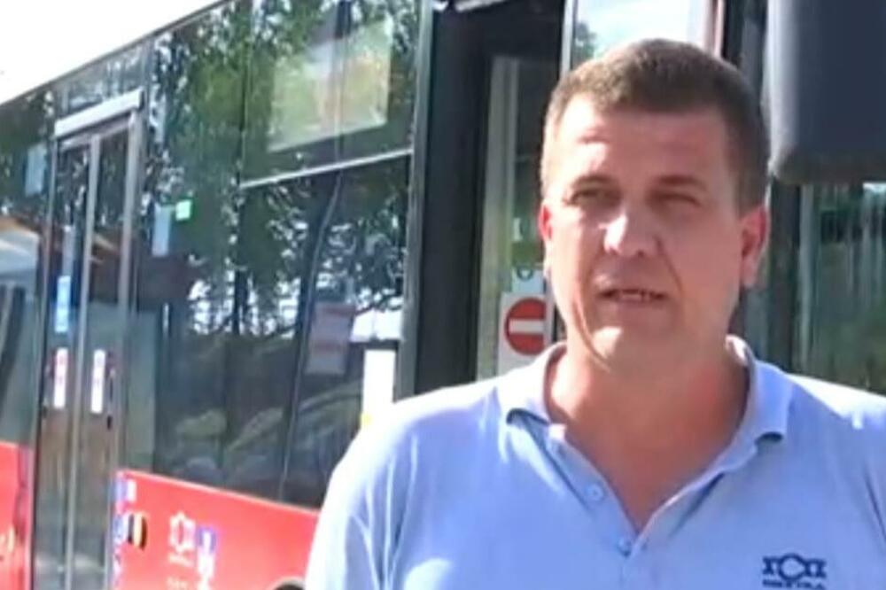 VOZAČ PRONAŠAO DEČAKA (4) U AUTOBUSU KOD GROBLJA: Postupak protiv neodgovornih roditelja, evo šta je sa dečakom