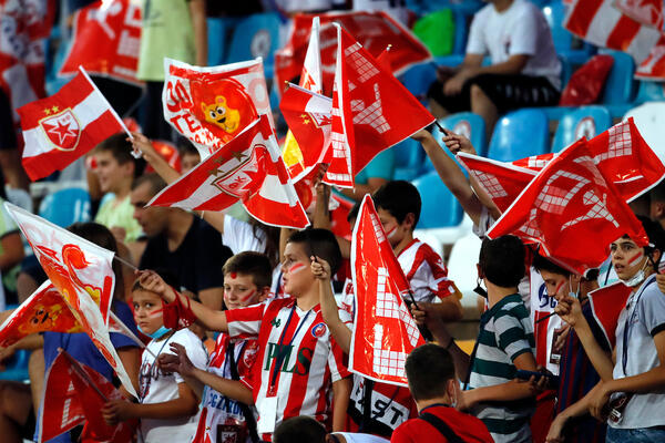 NAJBOLJI NAVIJAČI NA SVETU SU TRENUTNO NA MARAKANI: Malo koji klub na svetu IMA TO ŠTO ZVEZDA IMA (FOTO/VIDEO)