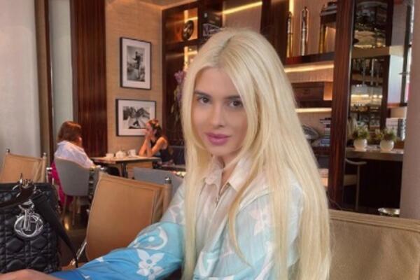 ĆERKA ŽELJKA MITROVIĆA DOBILA OD VERENIKA LUKSUZNI POKLON! Cena je NEVEROVATNO VELIKA i ne može da ima svako!(FOTO)