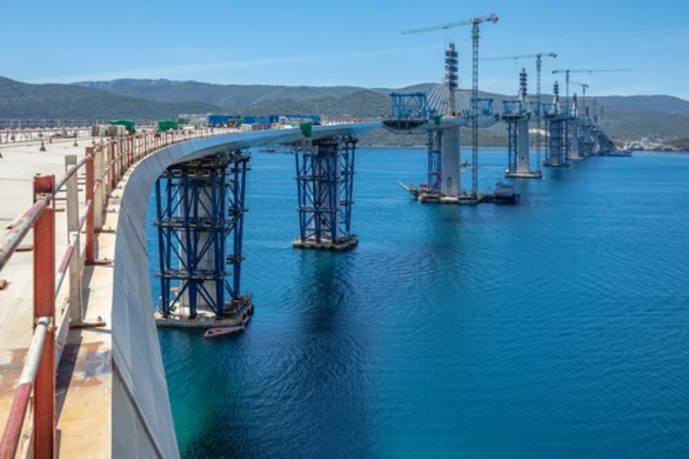 HRVATI: Kinezi su od NAS na Krku učili kako se grade mostovi! ISTINA: Most na Krku je izgradila firma iz Beograda!