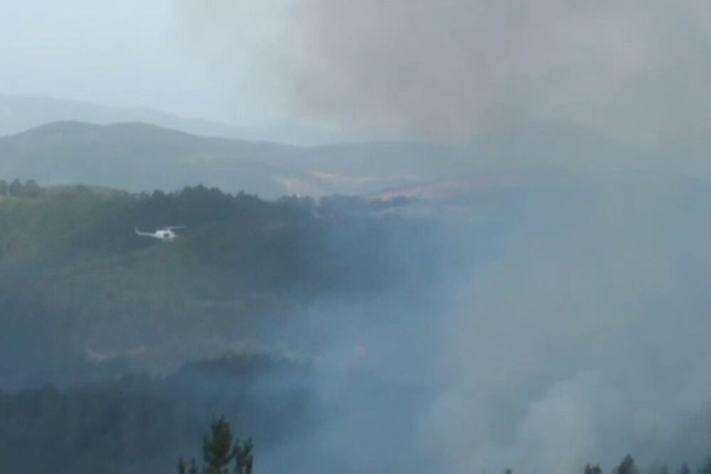 NA SNAGU STUPILO I VANREDNO STANJE: Požar kod Nove Varoši se ne smiruje!