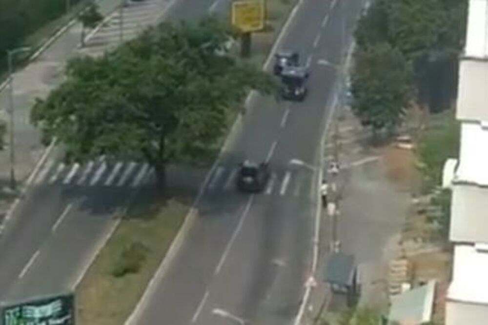 BLINDIRANA VOZILA I PUCNJAVA U USTANIČKOJ: Svi su mislili da se snima film, otkrili smo PRAVU istinu (VIDEO)