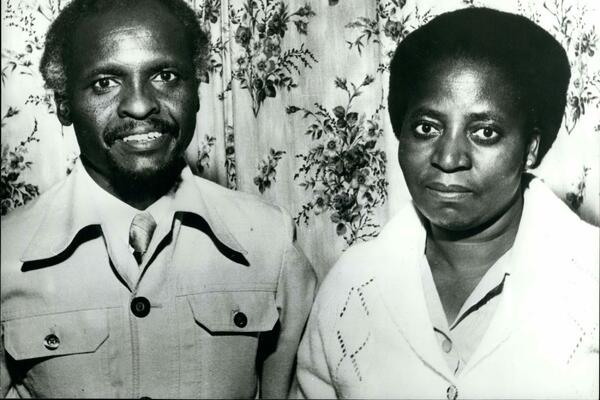 UMRLA ŽENA KENANA BANANE: Žalost u afričkoj državi