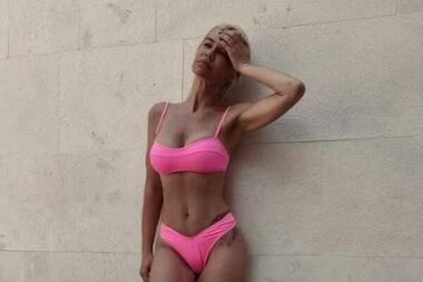 NATAŠA BEKVALAC SRUŠILA INTERNET GOLIŠAVIM IZDANJEM! U ležećem položaju se dočaravaju vreli atributi! (FOTO)