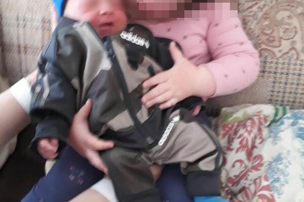 JEZIV ZLOČIN POTRESAO JAVNOST: Na smrt izbola BEBU, njegovu dvogodišnju sestru teško ranila!