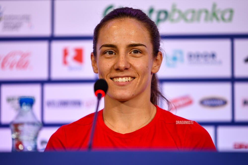 PREKOVIĆ OTPUTOVALA U TOKIO: Jovana je objasnila zbog čega je osećala VELIKI pritisak da se plasira na Igre!
