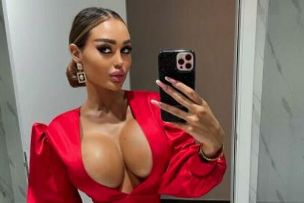 ANU KORAĆ VIŠE NEĆE PREPOZNATI! VRHUNAC SVEGA ŠTO JE DO SADA RADILA: Ne prestaje da iznenađuje! (FOTO)