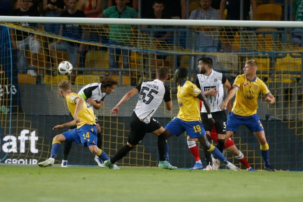 PARTIZAN NA UBEDLJIV NAČIN IDE DALJE: Još uvek nije primio gol u novoj sezoni (VIDEO+FOTO)