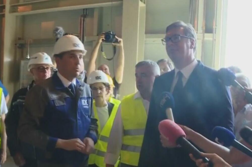 VUČIĆ U VLADIČINOM HANU: Predsednik najavio zaposlenje preko 2500 radnika! (VIDEO)