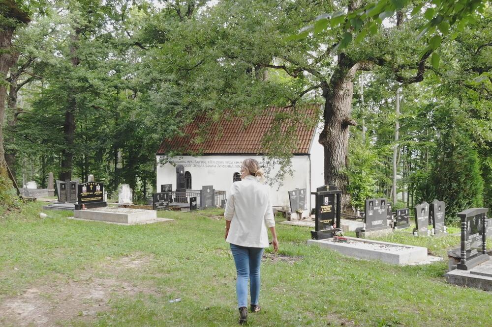 NA BRDU IZNAD IVANJICE SAHRANJEN KOSOVSKI BARJAKTAR! Pronađeni su jasni DOKAZI! (FOTO)