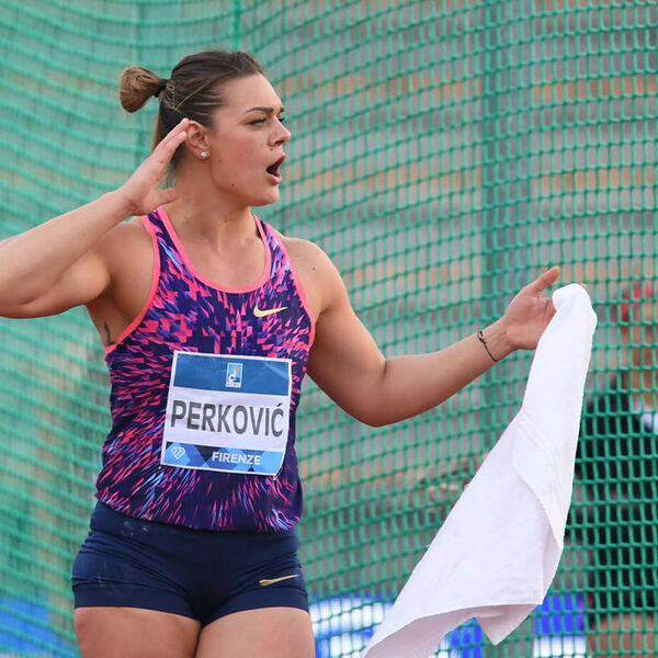 STALA NA LUDI KAMEN: Udala se Sandra Perković, a evo i za koga! (FOTO)