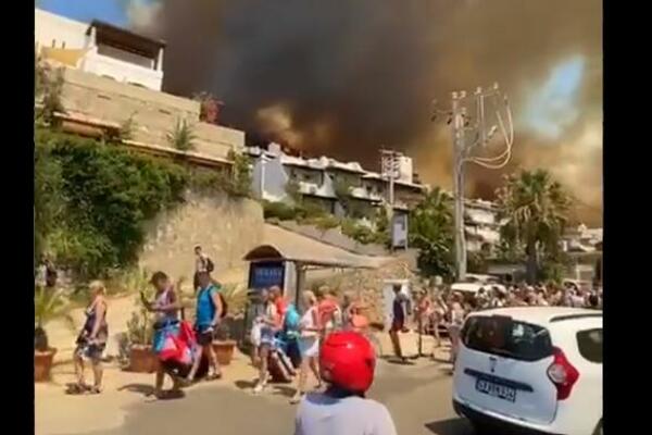 OGLASILA SE AMBASADA SRBIJE U TURSKOJ: Naši državljani preventivno EVAKUISANI, trenutno nema UGROŽENIH! (VIDEO)