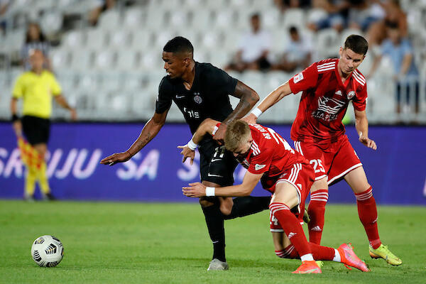 RUTINSKA POBEDA: Partizan deklasirao Voždovac bez previše utrošene energije (FOTO)