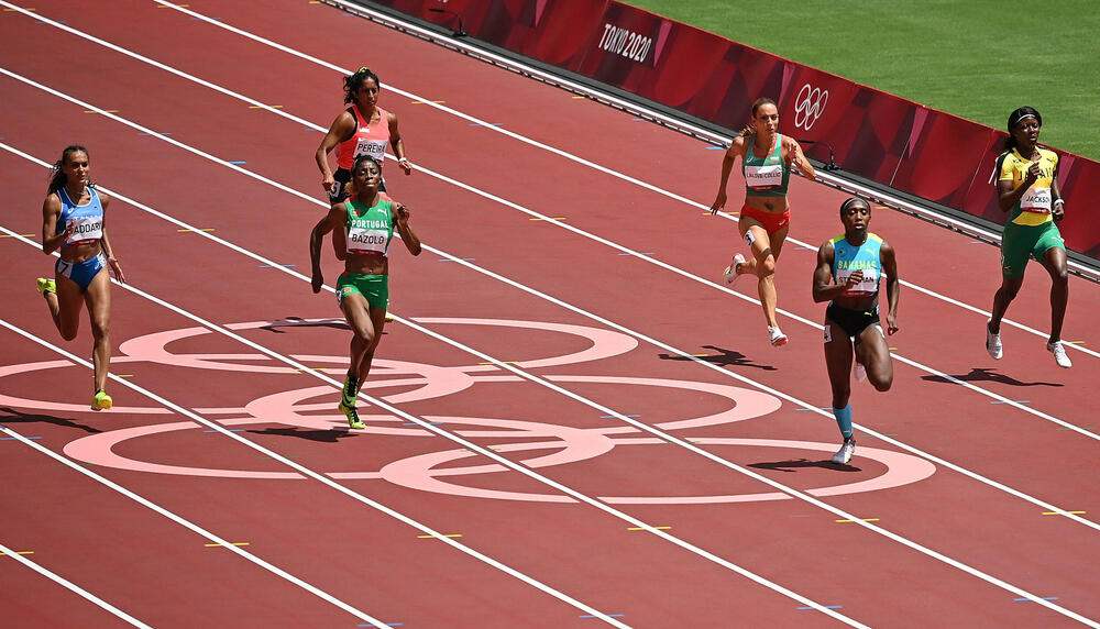 Kadari (skroz levo) i Džekson (skroz desno) u finišu trke