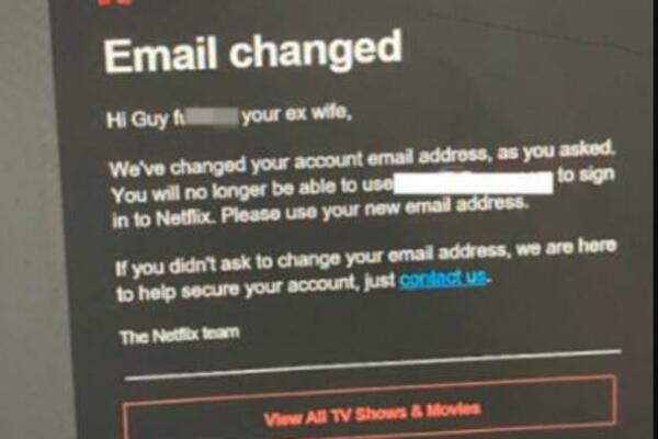 SMISLILA NESVAKIDAŠNJI NAČIN DA MU KAŽE DA SPAVA SA DRUGIM: Koristila modernu metodu koja je pratioce digla na NOGE