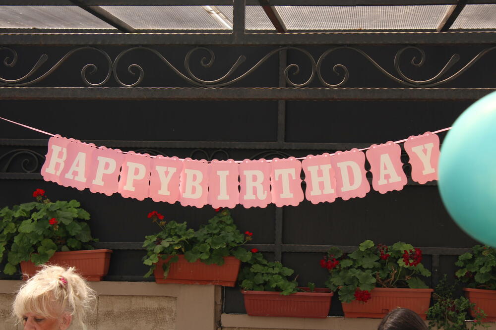 Snimak rasplakao Srbiju i region: Todoru je rođendan, ali ne i divan dan (VIDEO)