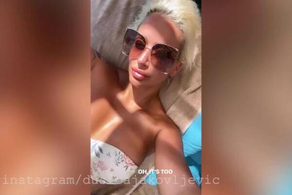 OD KAD JE STAVILA SILIKONE SAMO NJIH SLIKA ZA INSTAGRAM: Dušica Jakovljević PONOVO pokazala bujno poprsje!