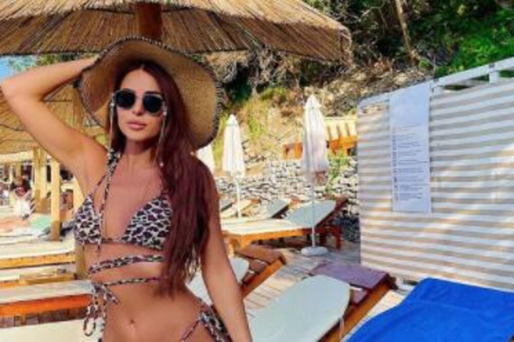 USLADILE JOJ SE PROVOKACIJE! ANASTASIJA RAŽNATOVIĆ POKAZALA BUJNO POPRSJE: Telo joj izgleda neverovatno! (FOTO)